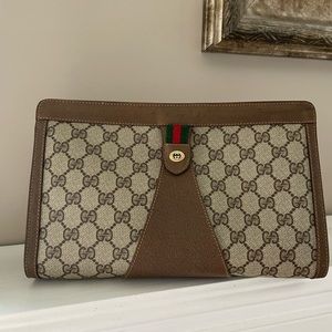 💕Vintage Gucci Clutch